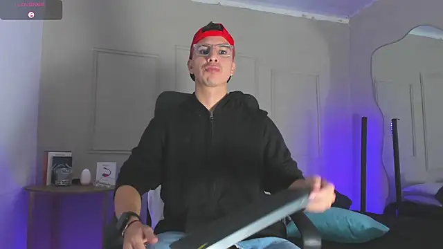 Snapshot of -Bruno-Bs chatting on 01.11.25 -Bruno-Bs online show from 01.11.25