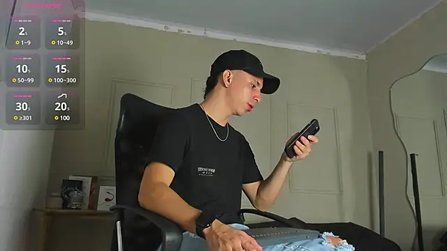 Snapshot of -Bruno-Bs chatting on 03.09.25 -Bruno-Bs online show from 03.09.25