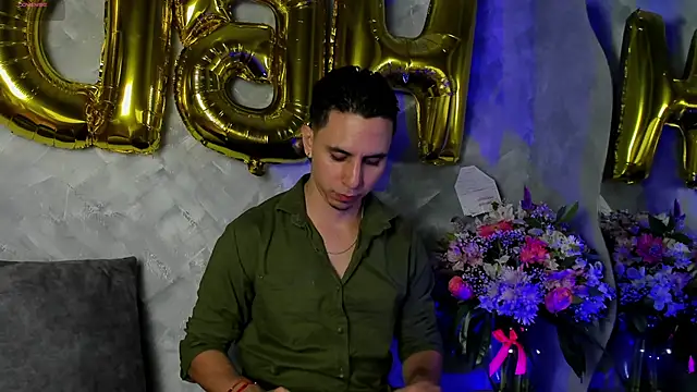 Snapshot of -Bruno-Bs chatting on 10.10.25 -Bruno-Bs online show from 10.10.25