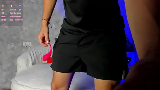 Snapshot of -Bruno-Bs chatting on 10.28.25 -Bruno-Bs online show from 10.28.25