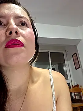 Snapshot of NeredaXxx chatting on 09.22.25 NeredaXxx online show from 09.22.25