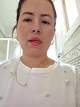 Snapshot of NeredaXxx chatting on 09.26.25 NeredaXxx online show from 09.26.25