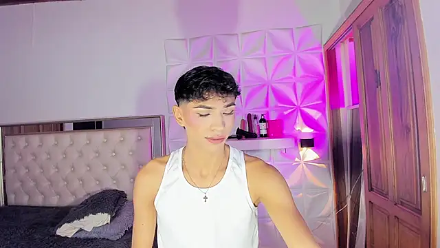 Snapshot of im_sebaslopez chatting on 02.14.26 im sebaslopez online show from 02.14.26