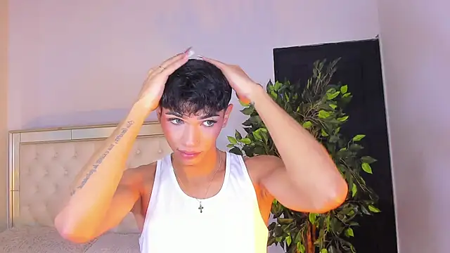 Snapshot of im_sebaslopez chatting on 02.17.26 im sebaslopez online show from 02.17.26