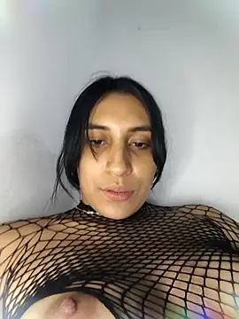 Snapshot of bigasssweet_2 chatting on 11.13.25 bigasssweet 2 online show from 11.13.25