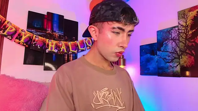 Noah Xitruxx online show from 10.16.25