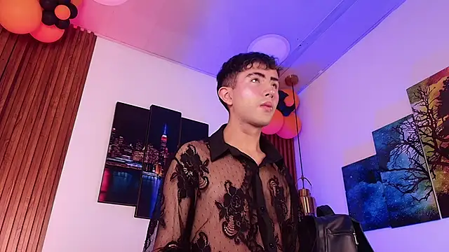 Noah Xitruxx online show from 11.06.25