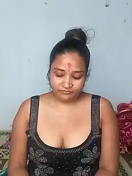 Snapshot of Sex-Nia chatting on 12.20.24 Sex-Nia online show from 12.20.24