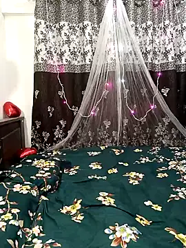 Snapshot of Cute-Bhavya chatting on 01.09.25 Cute-Bhavya online show from 01.09.25
