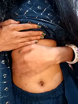 Snapshot of Cute-Bhavya chatting on 01.24.25 Cute-Bhavya online show from 01.24.25
