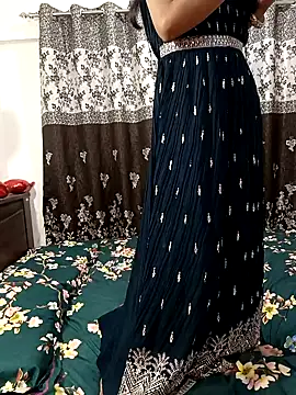Snapshot of Cute-Bhavya chatting on 02.06.25 Cute-Bhavya online show from 02.06.25