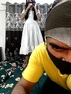 Snapshot of Cute-Bhavya chatting on 02.11.25 Cute-Bhavya online show from 02.11.25