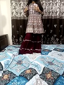 Snapshot of Cute-Bhavya chatting on 03.07.25 Cute-Bhavya online show from 03.07.25