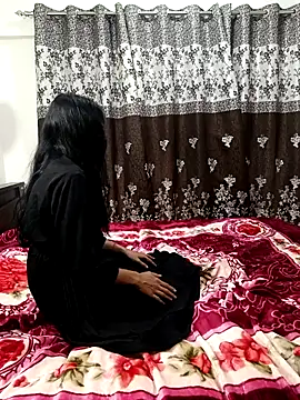 Snapshot of Cute-Bhavya chatting on 03.21.25 Cute-Bhavya online show from 03.21.25