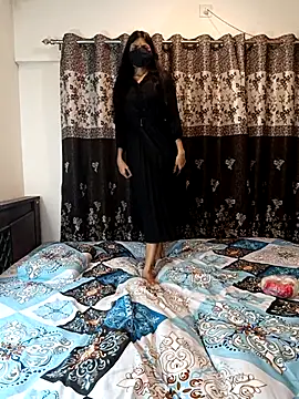 Snapshot of Cute-Bhavya chatting on 09.12.25 Cute-Bhavya online show from 09.12.25