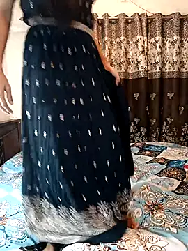 Snapshot of Cute-Bhavya chatting on 09.18.25 Cute-Bhavya online show from 09.18.25
