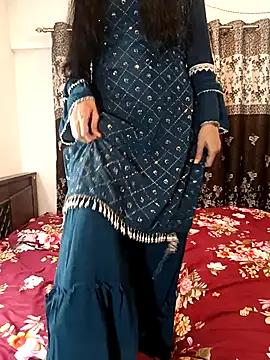 Snapshot of Cute-Bhavya chatting on 09.22.25 Cute-Bhavya online show from 09.22.25
