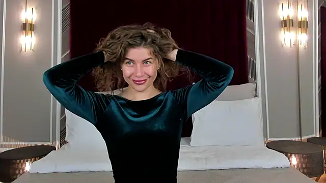 VikkiStorm online show from 11.29.25