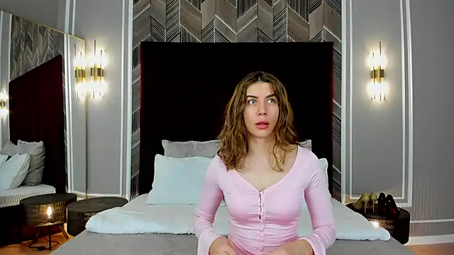 VikkiStorm online show from 12.02.25