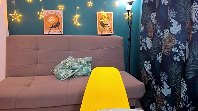 Xloe Queen online show from 03.13.25