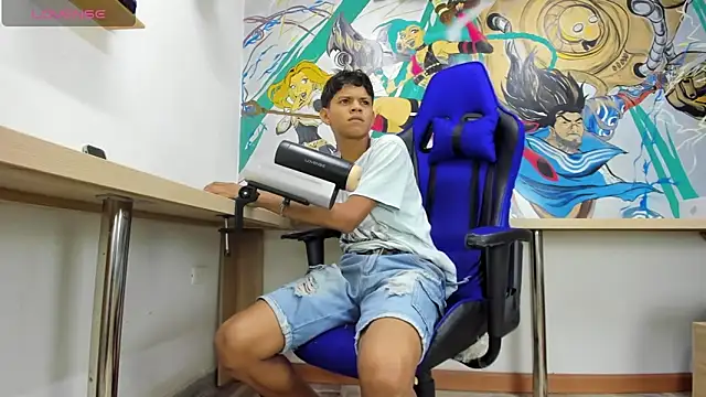 Snapshot of Jeffry_wolvess chatting on 01.05.25 Jeffry wolvess online show from 01.05.25