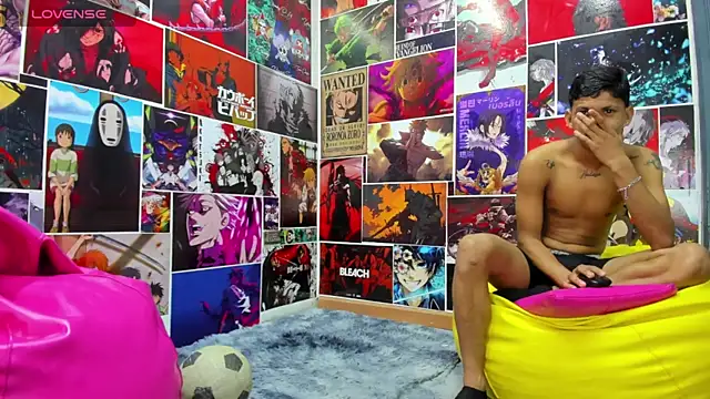 Snapshot of Jeffry_wolvess chatting on 01.15.25 Jeffry wolvess online show from 01.15.25