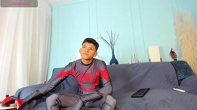 Snapshot of Jeffry_wolvess chatting on 03.06.25 Jeffry wolvess online show from 03.06.25