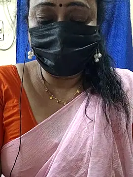 Snapshot of rekha_naier chatting on 06.30.26 rekha naier online show from 06.30.26