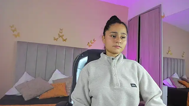 Giselle Roldan online show from 04.18.26