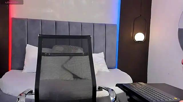 bella gibson online show from 02.16.25