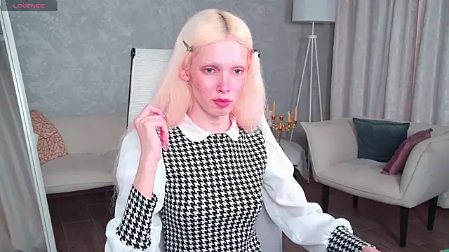 Snapshot of PamelamyDreamys chatting on 05.23.26 PamelamyDreamys online show from 05.23.26