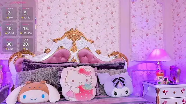 Snapshot of AllissonJames chatting on 09.30.25 AllissonJames online show from 09.30.25