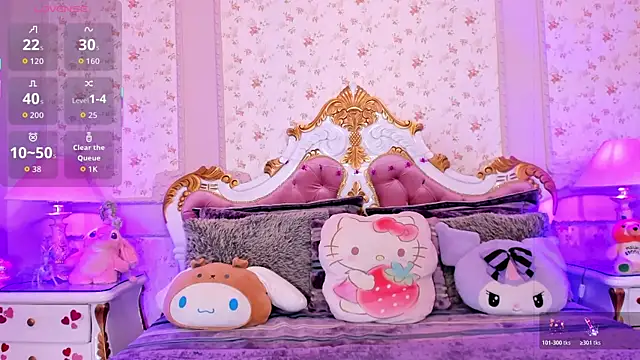 Snapshot of AllissonJames chatting on 10.21.25 AllissonJames online show from 10.21.25