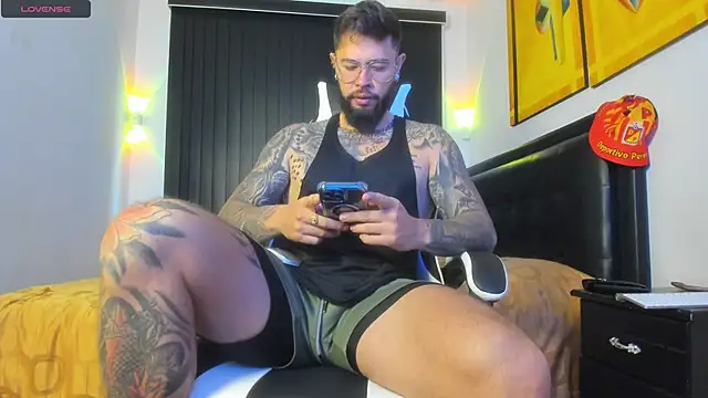 connor santtos online show from 09.10.25