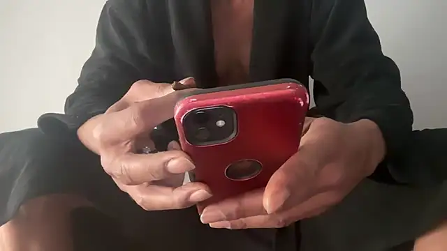 Snapshot of skarfosbabes69 chatting on 02.12.26 skarfosbabes69 online show from 02.12.26