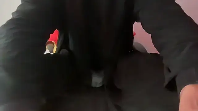 Snapshot of skarfosbabes69 chatting on 02.17.26 skarfosbabes69 online show from 02.17.26