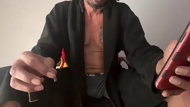 Snapshot of skarfosbabes69 chatting on 02.18.26 skarfosbabes69 online show from 02.18.26