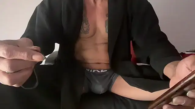 Snapshot of skarfosbabes69 chatting on 02.19.26 skarfosbabes69 online show from 02.19.26