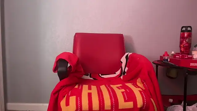 Snapshot of skarfosbabes69 chatting on 02.24.26 skarfosbabes69 online show from 02.24.26