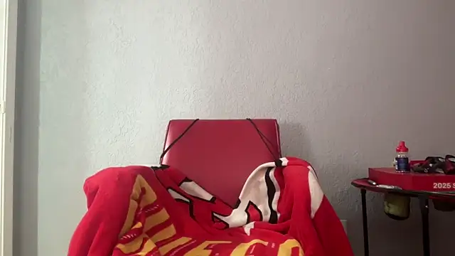 Snapshot of skarfosbabes69 chatting on 02.25.26 skarfosbabes69 online show from 02.25.26