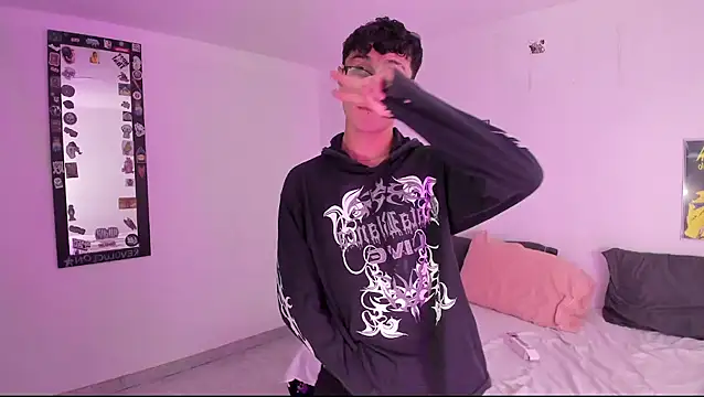 crushnier online show from 12.15.24