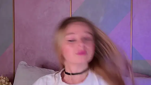 BeatriceEsmont online show from 03.07.25