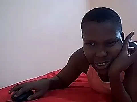 Snapshot of SexyEbonyPlaygirl chatting on 12.08.24 SexyEbonyPlaygirl online show from 12.08.24