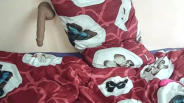 Snapshot of SexyEbonyPlaygirl chatting on 01.17.25 SexyEbonyPlaygirl online show from 01.17.25