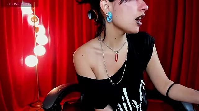 Snapshot of lilith_hart chatting on 01.31.25 lilith hart online show from 01.31.25