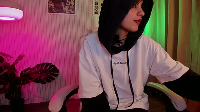 Snapshot of lilith_hart chatting on 02.20.25 lilith hart online show from 02.20.25