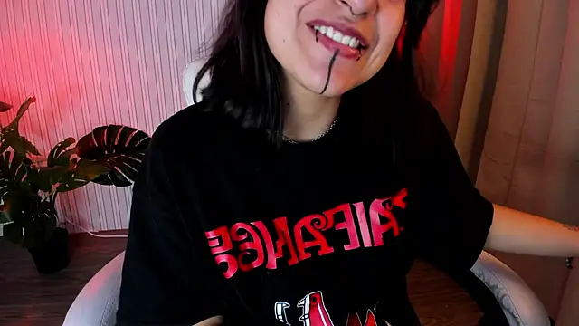 Snapshot of lilith_hart chatting on 03.21.25 lilith hart online show from 03.21.25