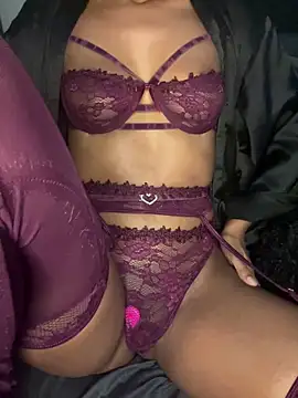 Nova Kane online show from 10.17.25