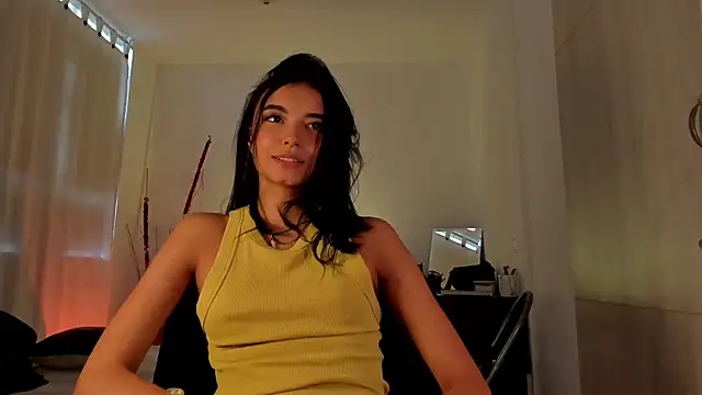 Snapshot of AnabelWolf chatting on 02.03.25 AnabelWolf online show from 02.03.25