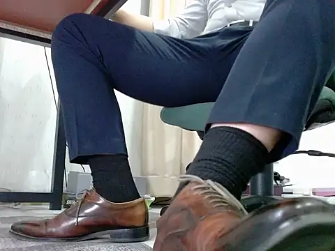 softlyS online show from 02.25.25